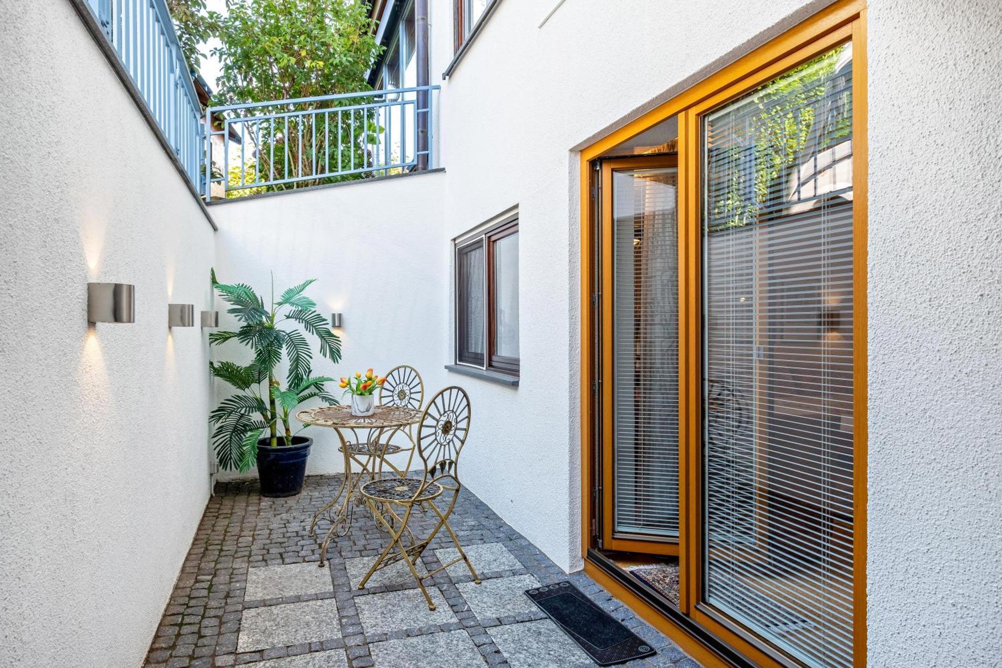 Ferienwohnung Bei Franka Mit Sauna Freiburg im Breisgau Exterior foto